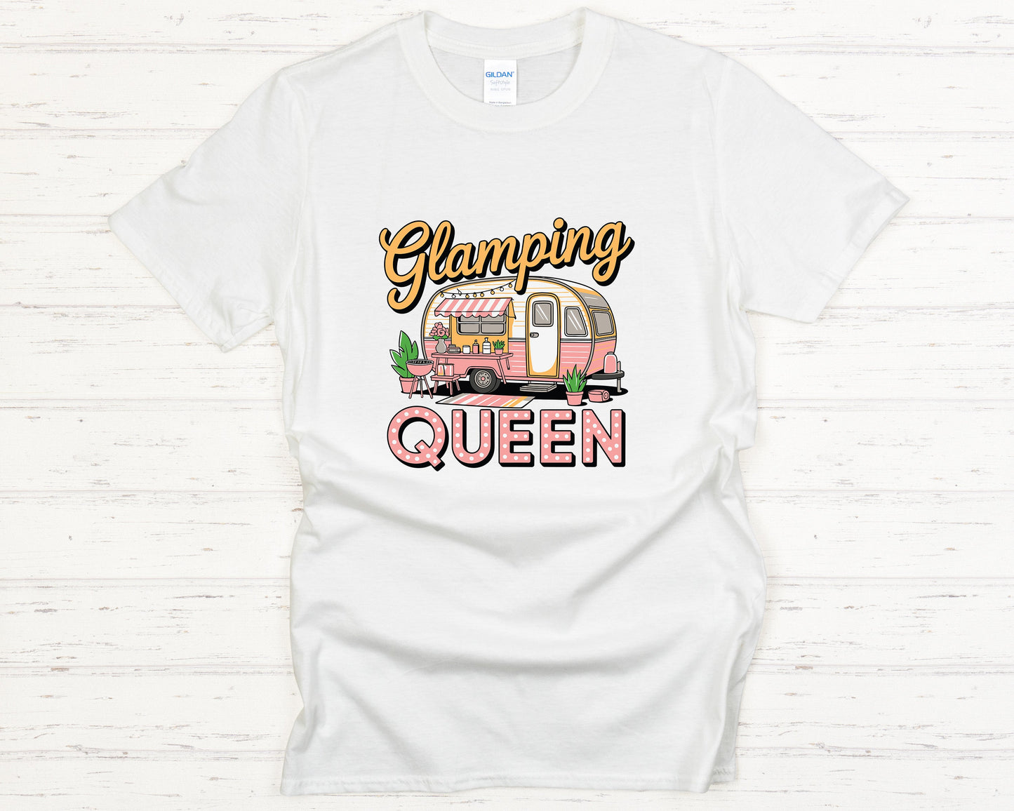Glamping Queen T-Shirt Vintage Camper Tee, Cute Outdoor Adventure Shirt, Luxury Camping Apparel Gift for Women