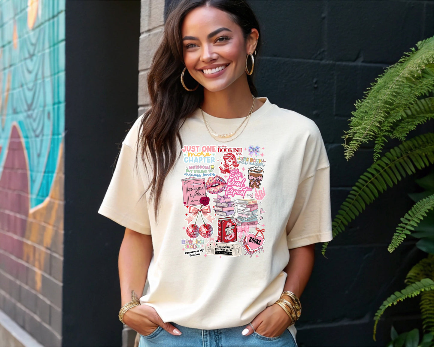 Literary Lover T-Shirt - Bookish Babe Tee Cute Aesthetic Reading Graphic Tee, Funny Literary Lover Shirt, Cozy Book Club Apparel